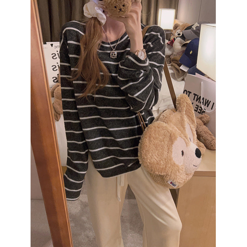 ルーズボーダートップス